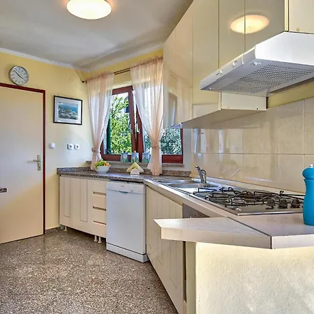 Holiday home Oscar *